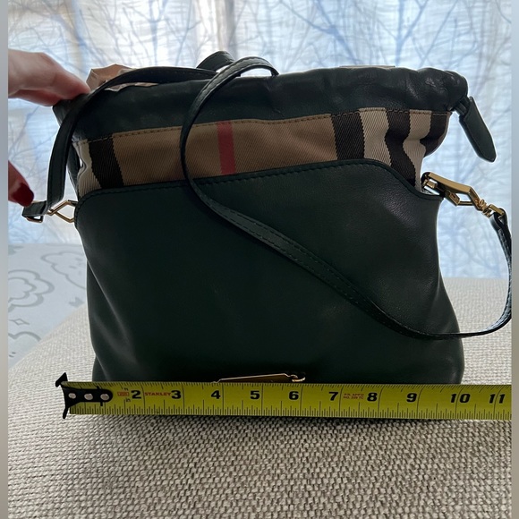 Small Burberry bag in well kept condition. - Picture 14 of 15